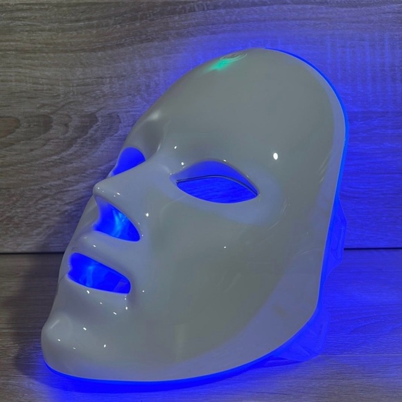 White LED Light  Mask - Picture 2 of 8